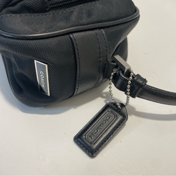 Coach Black Shoulder Bag with Front Zip Pocket - Picture 5 of 11